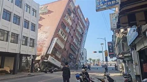 kaohsiung earthquake today|Taiwan's strongest earthquake in 25 years kills at least 9 .